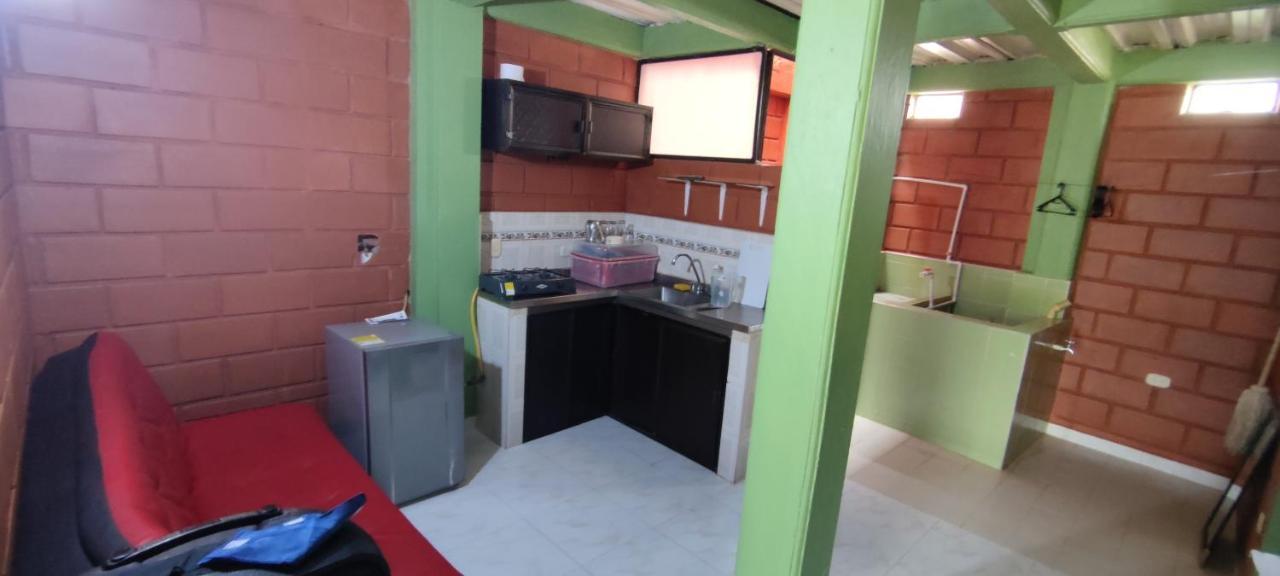 Mi Pueblo Natal Aptos Y Habitaciones Necoclí Kültér fotó