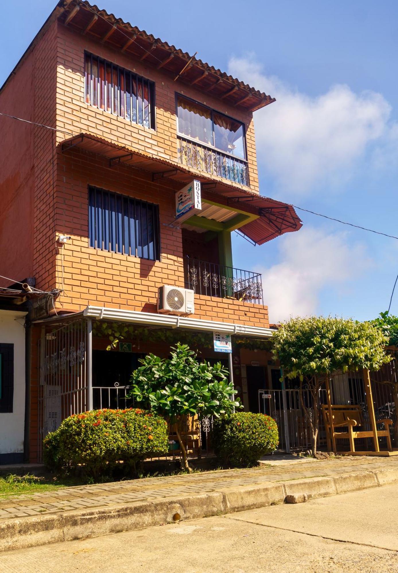 Mi Pueblo Natal Aptos Y Habitaciones Necoclí Kültér fotó