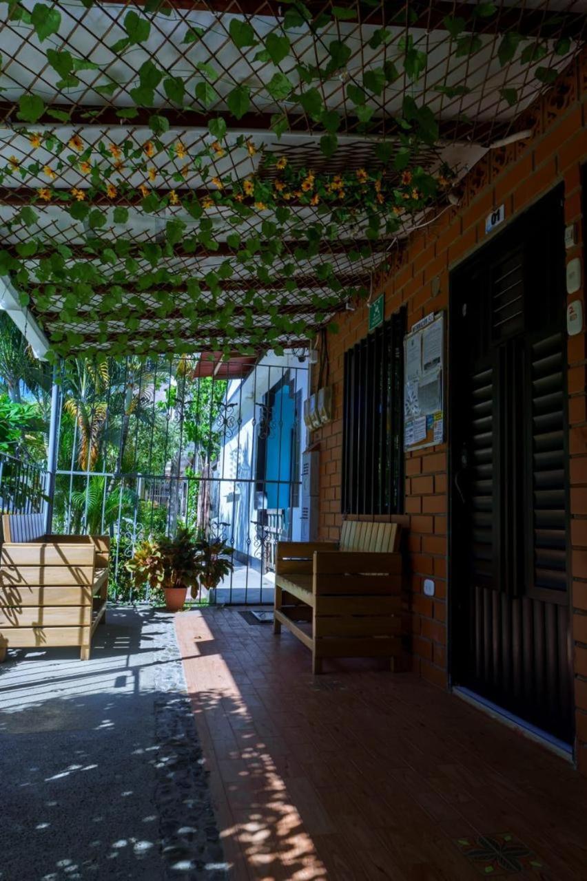 Mi Pueblo Natal Aptos Y Habitaciones Necoclí Kültér fotó
